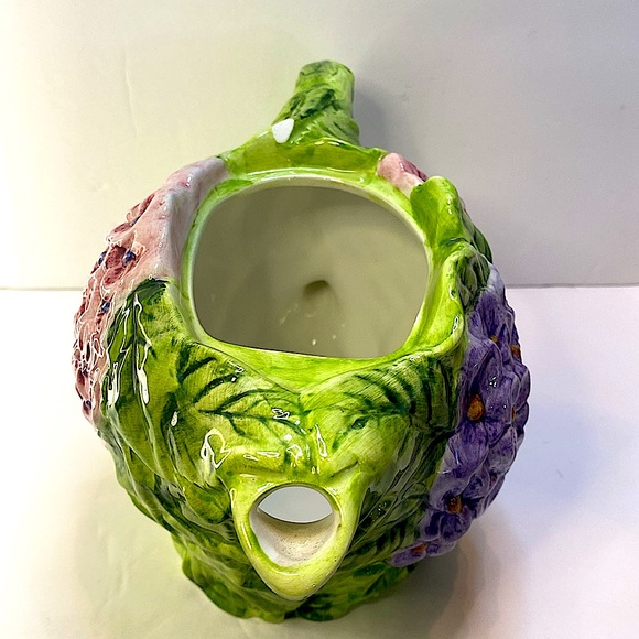 PREOWNED WORLD BAZAAR INC 3D HAND PAINTED TEA POT SMALL IMPERFECTION ON HANDLE - Picture 9 of 9